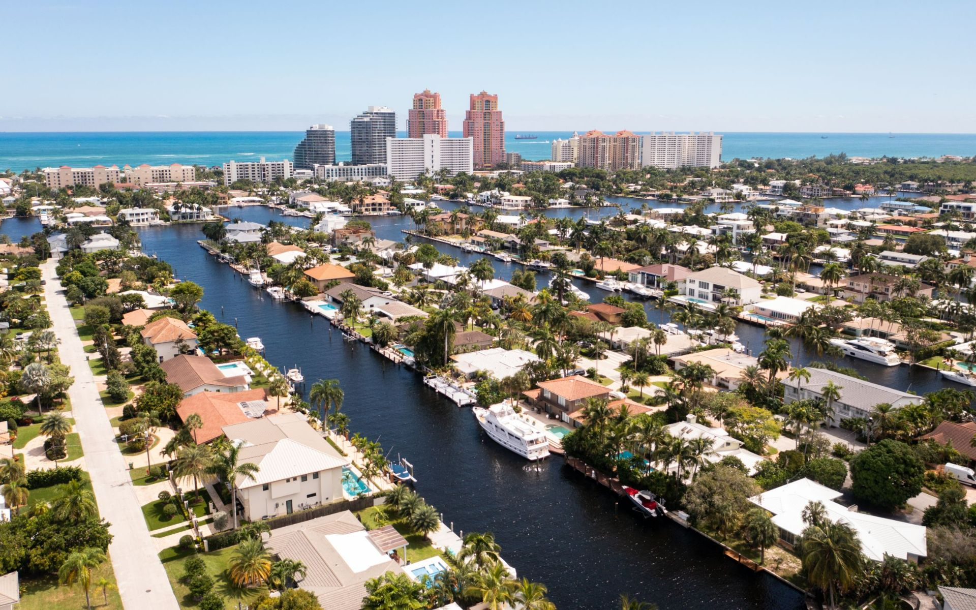 Fort Lauderdale canal-side homes and boats
