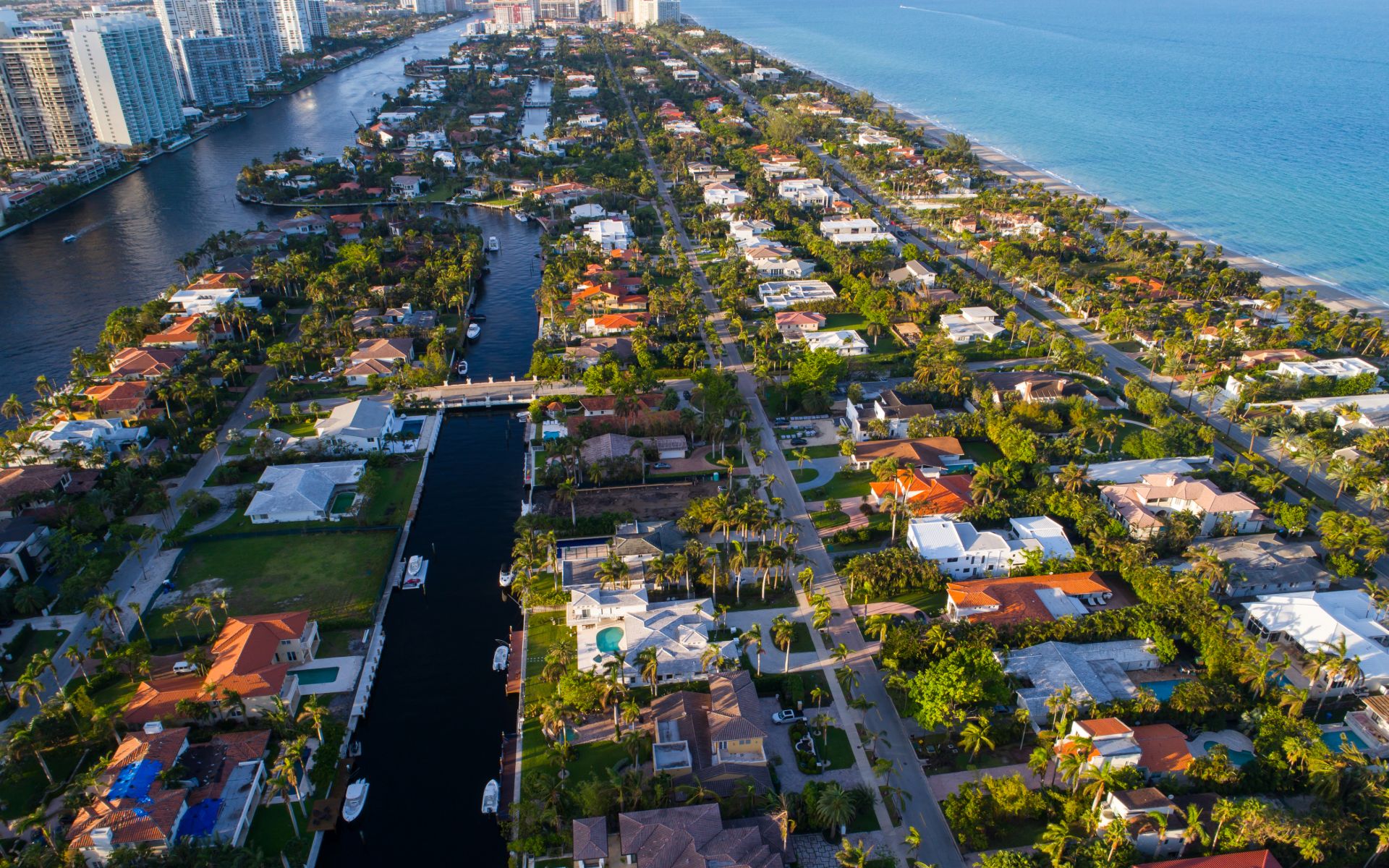 Golden Beach homes between the ocean and a canal